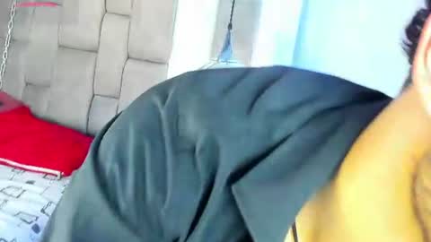 Snapshot of lucasthomson_ chatting on July 19, 2026, 4:05 am lucasthomson_ online show from July 19, 2026, 4:05 am