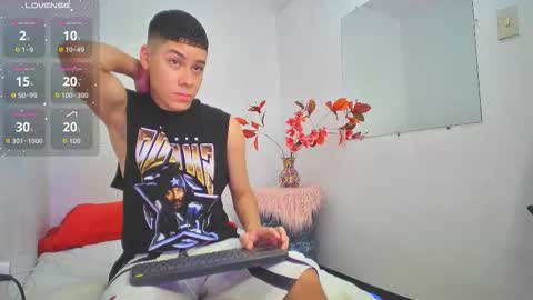 Snapshot of lucastorrez01 chatting on November 29, 2025, 2:47 am LUCAS TORREZ online show from November 29, 2025, 2:47 am