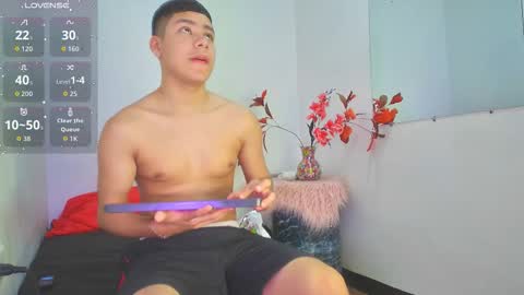 Snapshot of lucastorrez01 chatting on December 2, 2025, 3:56 am LUCAS TORREZ online show from December 2, 2025, 3:56 am