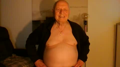 Snapshot of lucbottom031249 chatting on April 15, 2026, 7:10 pm lucbottom031249 online show from April 15, 2026, 7:10 pm