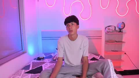 Luccas Ferreira online show from October 27, 2025, 7:18 pm