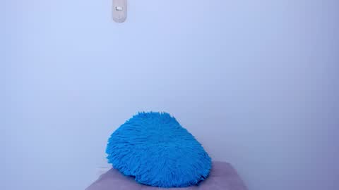 Lucia online show from March 5, 2026, 6:59 pm