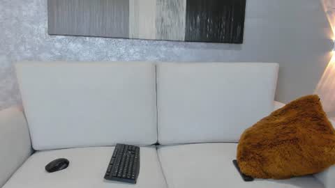 Snapshot of lucia_janne chatting on June 23, 2026, 10:08 pm Lucla online show from June 23, 2026, 10:08 pm