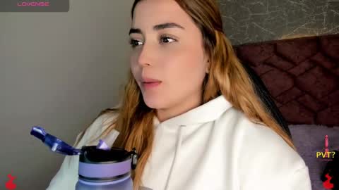 Snapshot of lucia_star_ chatting on January 3, 2025, 6:14 pm lucia star online show from January 3, 2025, 6:14 pm