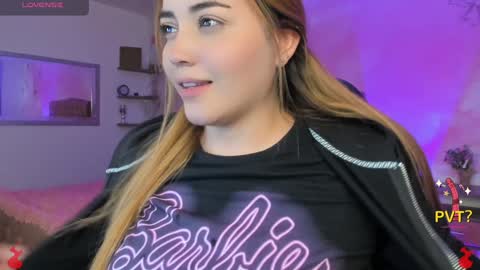 Snapshot of lucia_star_ chatting on February 8, 2025, 2:58 am lucia star online show from February 8, 2025, 2:58 am