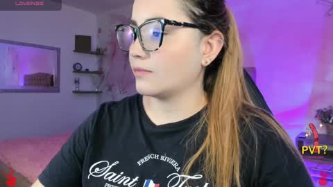 Snapshot of lucia_star_ chatting on February 8, 2025, 7:59 pm lucia star online show from February 8, 2025, 7:59 pm