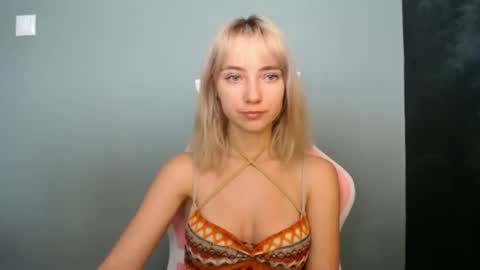 Snapshot of luciacam20 chatting on June 21, 2026, 6:38 am Lucy online show from June 21, 2026, 6:38 am