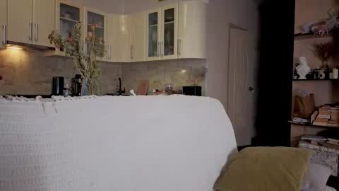 Snapshot of luciacoy chatting on October 4, 2025, 3:21 pm Lucia online show from October 4, 2025, 3:21 pm