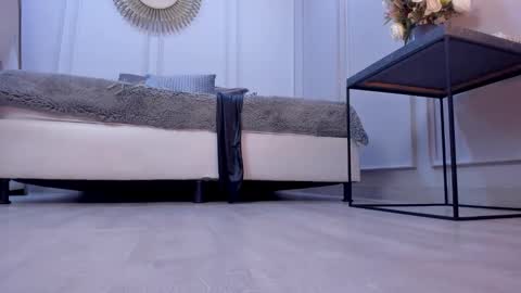 Snapshot of luciajonnes chatting on November 12, 2025, 2:28 pm Lucia online show from November 12, 2025, 2:28 pm