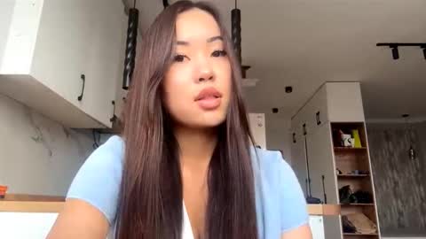 Kira online show from October 22, 2025, 9:20 am