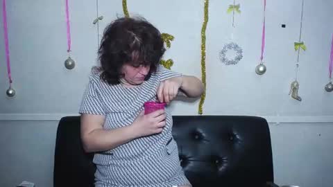 LuciaMi online show from January 12, 2025, 8:57 pm