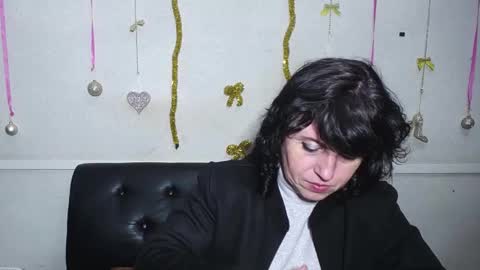 LuciaMi online show from January 18, 2025, 6:10 pm