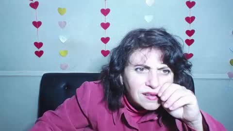 LuciaMi online show from February 3, 2025, 6:02 am