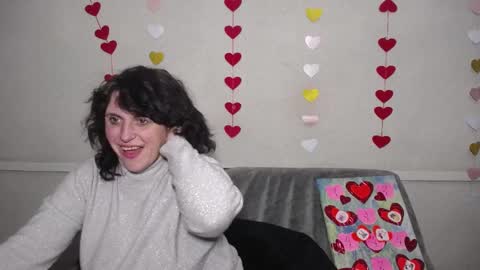 LuciaMi online show from February 14, 2025, 4:15 am