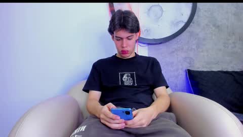 Snapshot of lucian_greyy chatting on October 29, 2025, 4:26 am lucian_greyy online show from October 29, 2025, 4:26 am