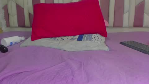 instagram luciana417  online show from December 16, 2024, 6:21 am