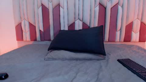 instagram luciana417  online show from September 18, 2025, 3:08 am