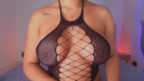 instagram luciana417  online show from December 23, 2025, 3:04 am