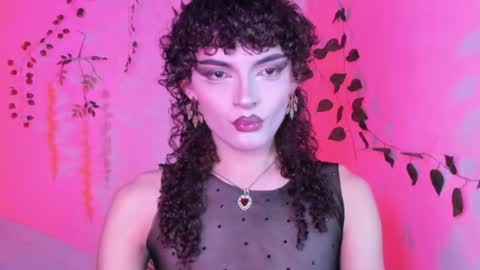 Snapshot of lucianromeo17 chatting on June 18, 2026, 10:52 am Lucy or Lucian 3 Come to my social Links3 online show from June 18, 2026, 10:52 am