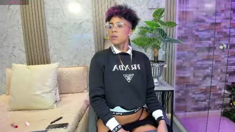  lucia wallace  online show from July 1, 2026, 10:31 pm