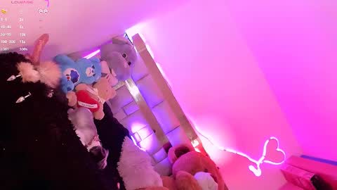 Luci online show from February 22, 2025, 1:02 pm