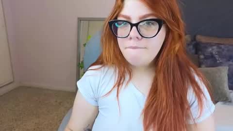 Lucie   online show from January 12, 2025, 7:43 am