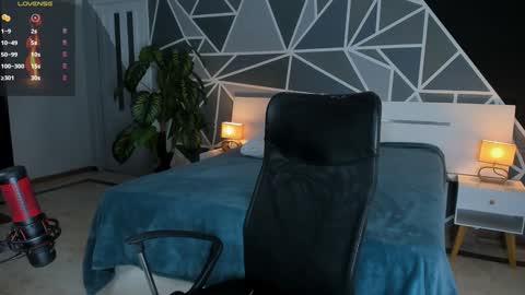 Snapshot of lucifer_dauhgter chatting on December 5, 2024, 12:11 pm Lucy online show from December 5, 2024, 12:11 pm