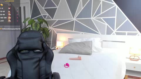 Snapshot of lucifer_dauhgter chatting on January 31, 2025, 3:22 pm Lucy online show from January 31, 2025, 3:22 pm