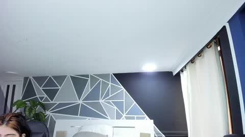 Snapshot of lucifer_dauhgter chatting on February 4, 2025, 12:33 pm Lucy online show from February 4, 2025, 12:33 pm