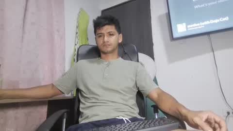 Snapshot of lucifferr_ chatting on July 2, 2026, 4:18 am leonel online show from July 2, 2026, 4:18 am