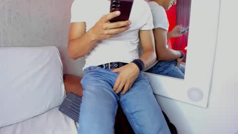 Leo online show from February 25, 2025, 2:22 pm