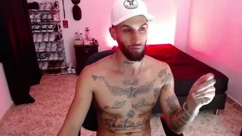 Snapshot of luciifer_hills chatting on December 10, 2024, 6:38 pm luciifer_hills online show from December 10, 2024, 6:38 pm