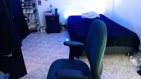 Snapshot of luciifer_hills chatting on January 1, 2025, 6:06 pm luciifer_hills online show from January 1, 2025, 6:06 pm