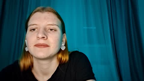 Monika online show from November 9, 2025, 7:34 pm