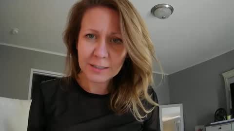 lucious_stace online show from January 9, 2025, 6:04 pm