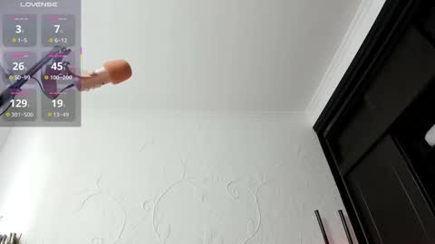 Snapshot of lucke_noor chatting on October 16, 2025, 12:11 am Noor online show from October 16, 2025, 12:11 am