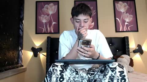 luckk_ online show from April 9, 2026, 4:12 am