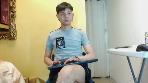 Snapshot of luckk_ chatting on June 6, 2026, 3:33 am luckk_ online show from June 6, 2026, 3:33 am