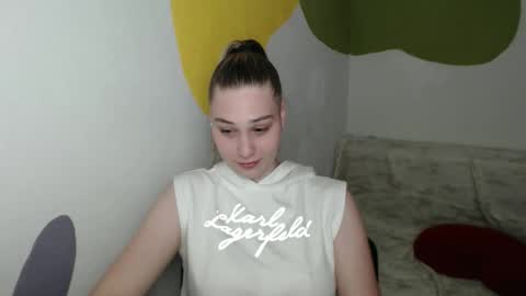 Snapshot of lucky_barbie chatting on May 26, 2026, 2:46 pm Grace online show from May 26, 2026, 2:46 pm
