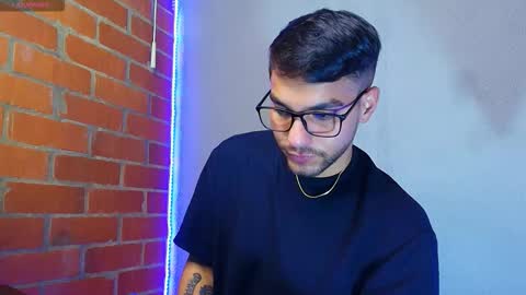 Snapshot of lucky_blessed chatting on October 16, 2025, 12:11 am lucky_blessed online show from October 16, 2025, 12:11 am