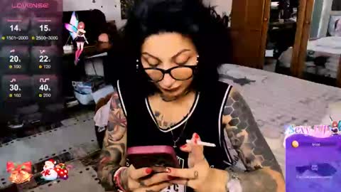 Snapshot of lucky_deniz chatting on December 18, 2024, 10:19 am lucky_deniz online show from December 18, 2024, 10:19 am