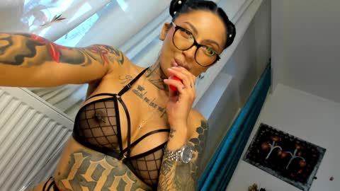 Snapshot of lucky_deniz chatting on January 25, 2025, 10:40 am lucky_deniz online show from January 25, 2025, 10:40 am