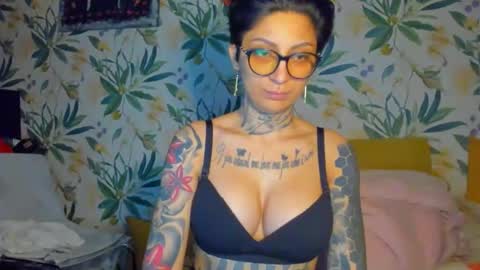 Snapshot of lucky_denizz chatting on February 22, 2026, 8:18 pm lucky_denizz online show from February 22, 2026, 8:18 pm