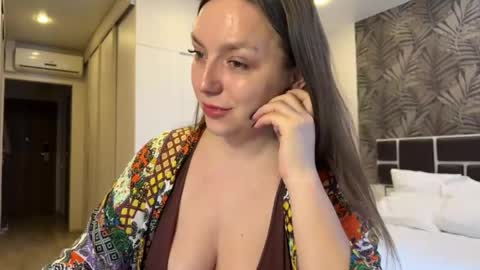 lucky_foryou_baby online show from April 10, 2026, 5:01 am