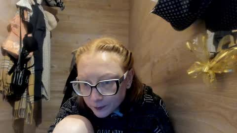 Snapshot of lucky_licky20 chatting on January 5, 2025, 4:14 am lucky_licky20 online show from January 5, 2025, 4:14 am