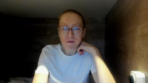 Snapshot of lucky_licky20 chatting on January 31, 2025, 4:03 am lucky_licky20 online show from January 31, 2025, 4:03 am