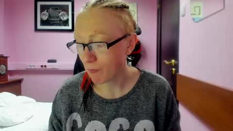 Snapshot of lucky_licky20 chatting on February 24, 2025, 3:02 am lucky_licky20 online show from February 24, 2025, 3:02 am