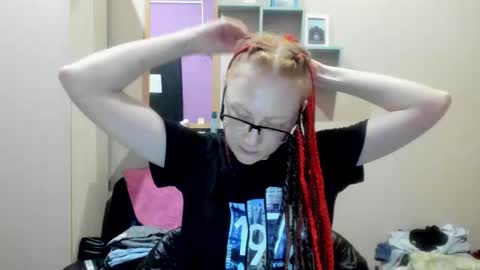 Snapshot of lucky_licky20 chatting on March 6, 2025, 3:35 am lucky_licky20 online show from March 6, 2025, 3:35 am