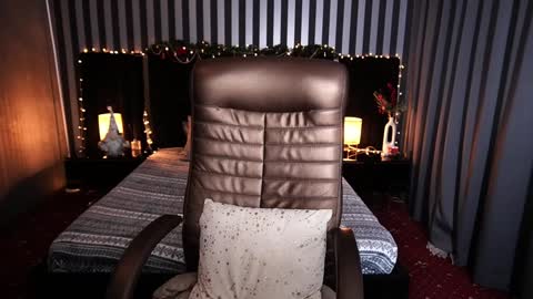 Snapshot of lucky_rita chatting on December 22, 2024, 11:54 am Lucky Rita online show from December 22, 2024, 11:54 am