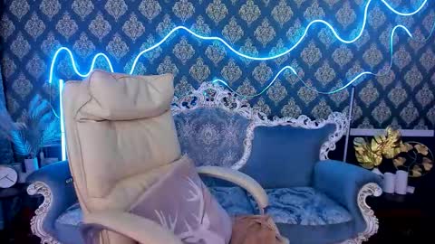 Snapshot of lucky_rita chatting on October 15, 2025, 1:55 pm Lucky Rita online show from October 15, 2025, 1:55 pm